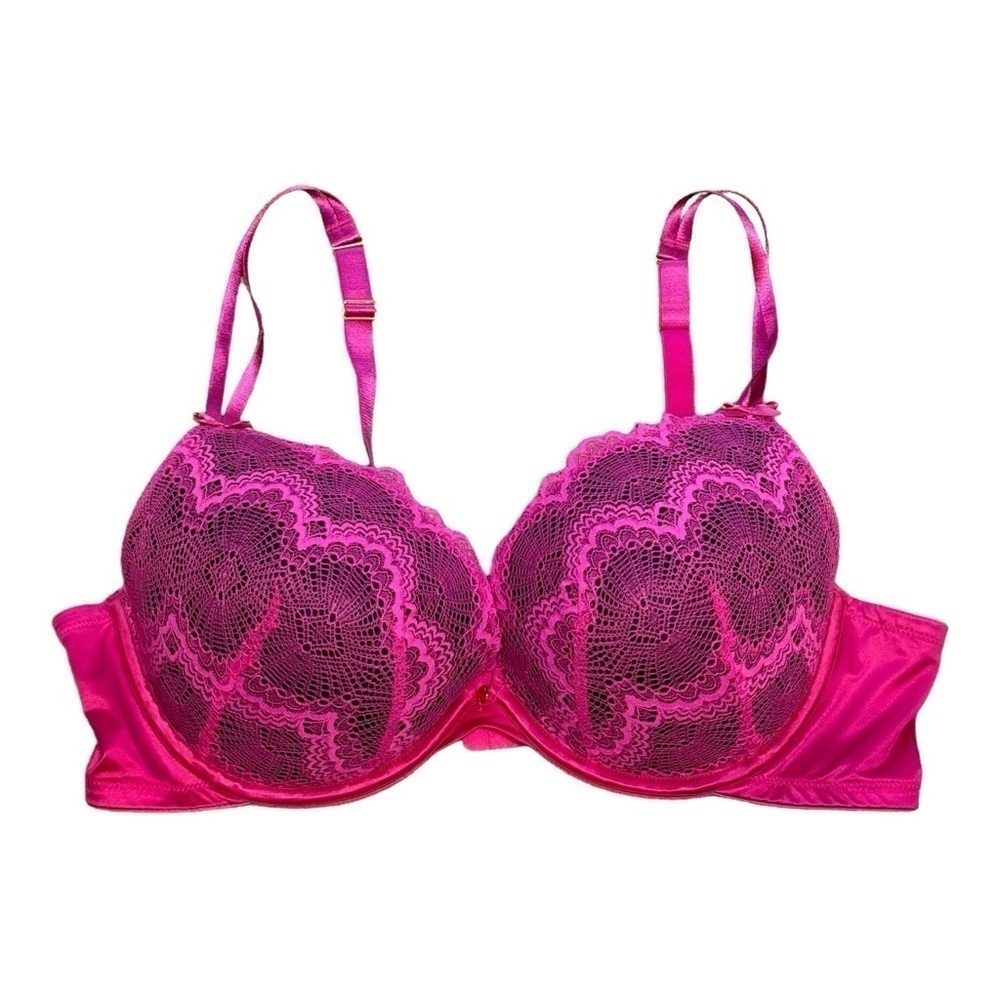 Cacique Molded Cup Lace Bra NWOT